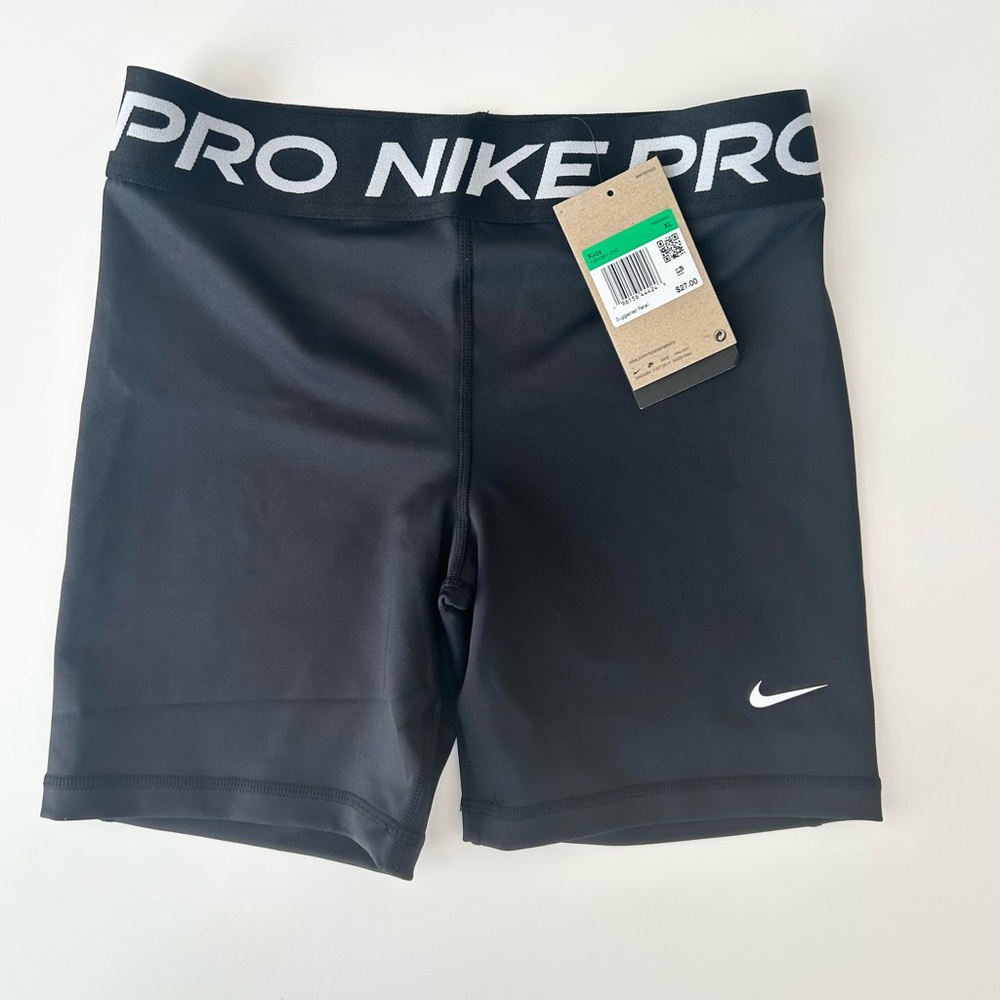 Nike Pro Kids Dri Fit mid rise 5” length XL